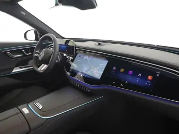 Mercedes-Benz E 220 d T AMG-Line