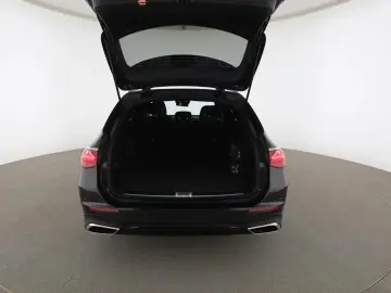 Mercedes-Benz E 220 d T AMG-Line