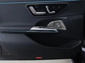 Mercedes-Benz E 220 d T AMG-Line