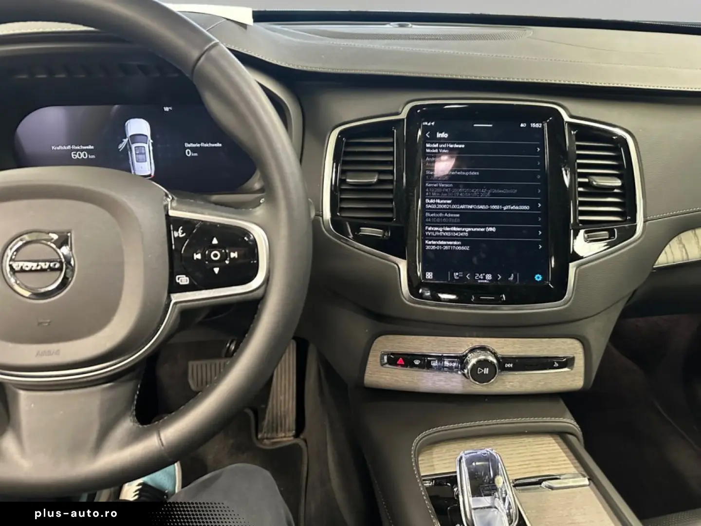 VOLVO XC90 T8 AWD Plug-in Hybrid Ultra Bright