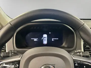 VOLVO XC90 T8 AWD Plug-in Hybrid Ultra Bright