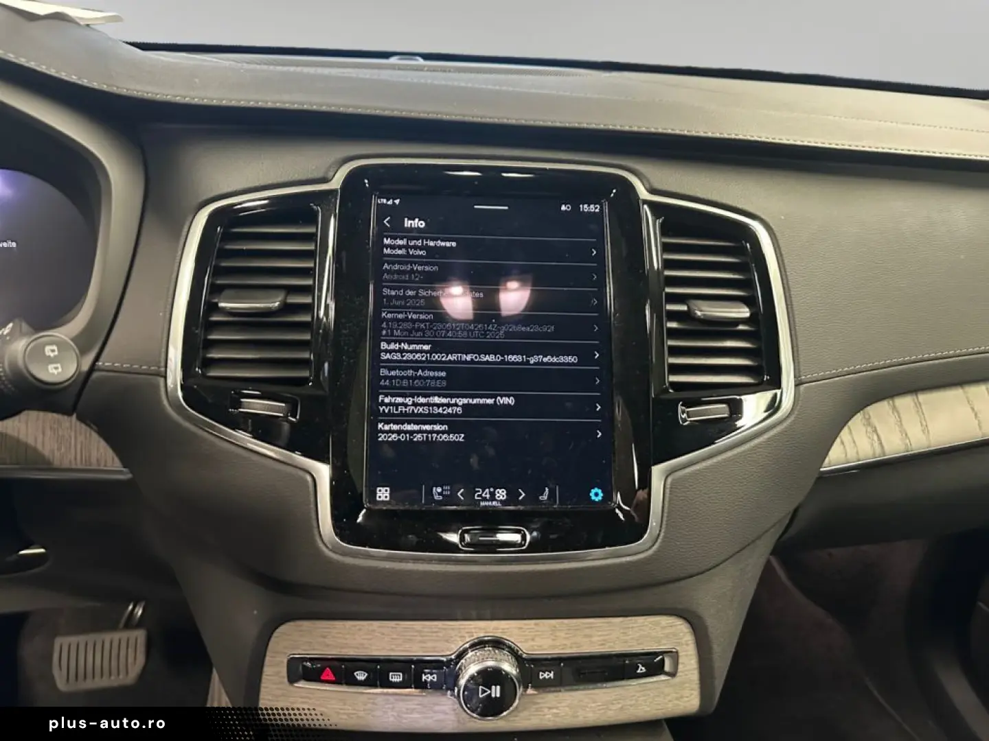 VOLVO XC90 T8 AWD Plug-in Hybrid Ultra Bright