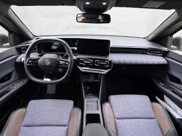 Renault R 5 E-Tech 52 kWh Techno 2025