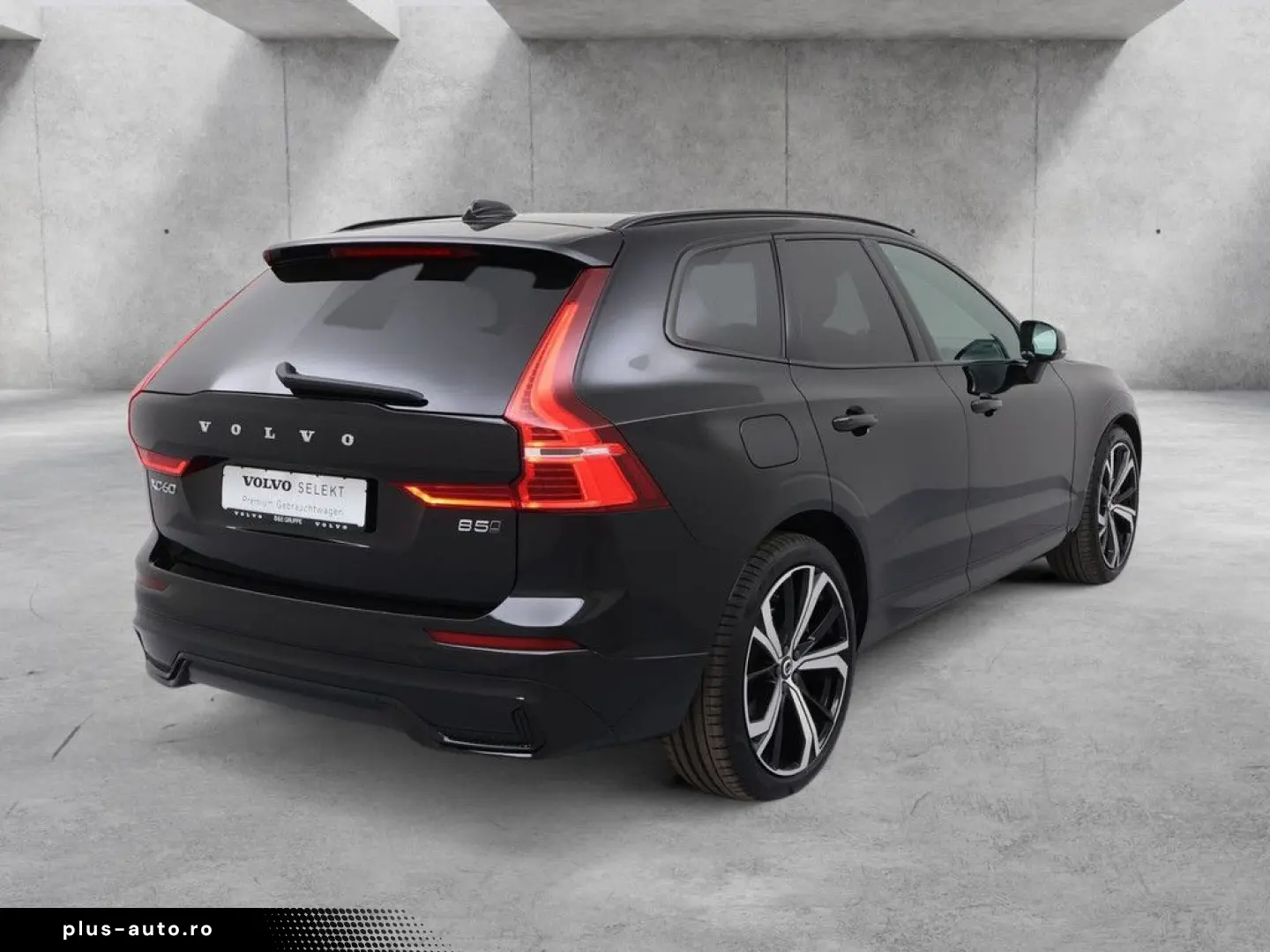 VOLVO XC60 B5 AWD Ultra Dark LUFTFAHRWERK   AHK   B&W