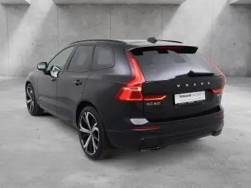 VOLVO XC60 B5 AWD Ultra Dark LUFTFAHRWERK   AHK   B&W