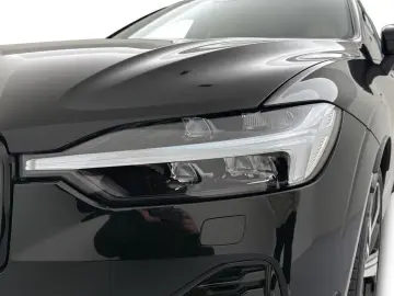 VOLVO XC60 B5 AWD Ultra Dark LUFTFAHRWERK   AHK   B&W