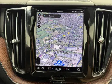 VOLVO XC60 B5 AWD Ultra Dark LUFTFAHRWERK   AHK   B&W