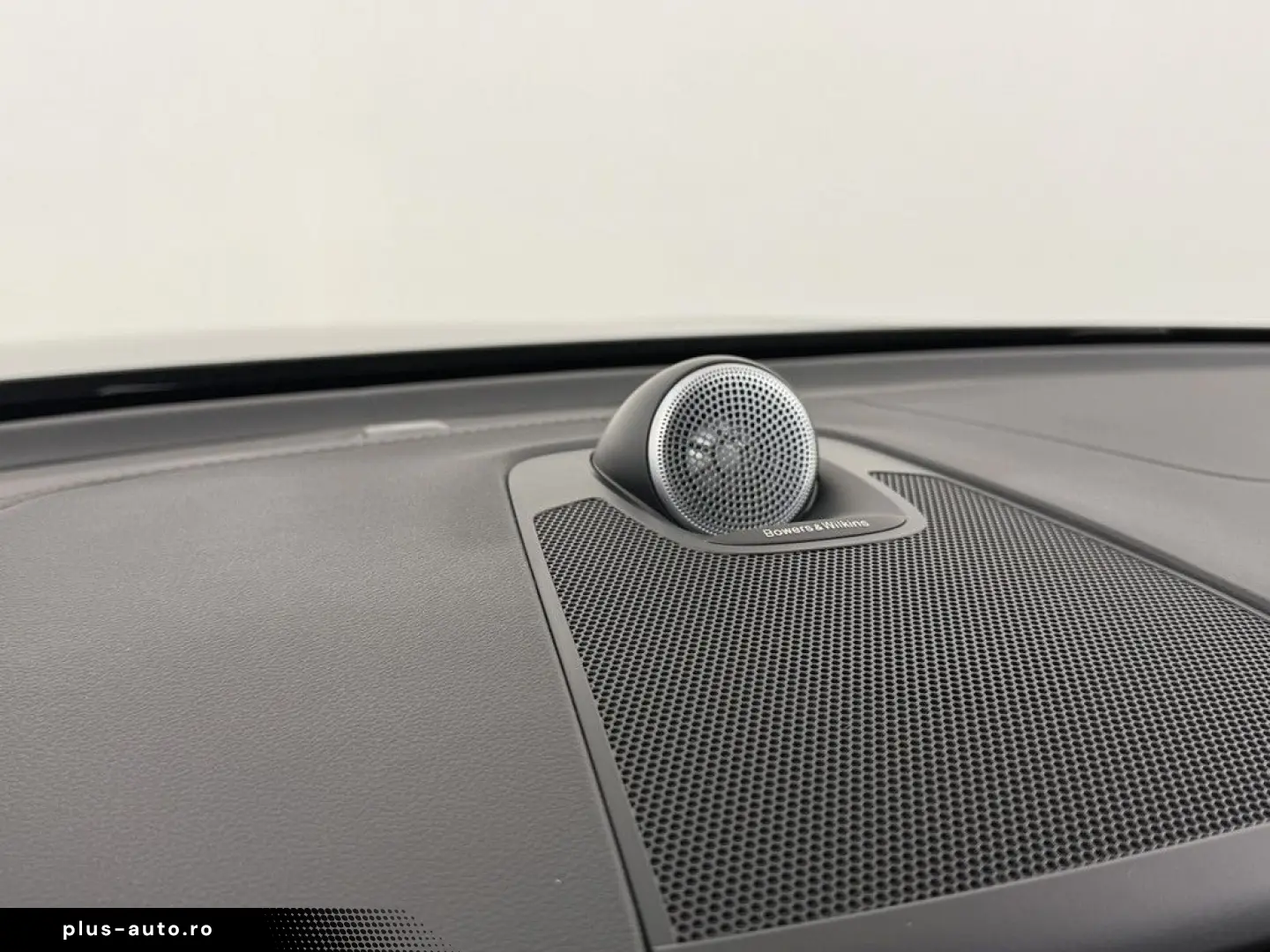 VOLVO XC60 B5 AWD Ultra Dark LUFTFAHRWERK   AHK   B&W