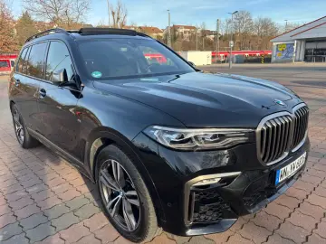 BMW X7 M50
