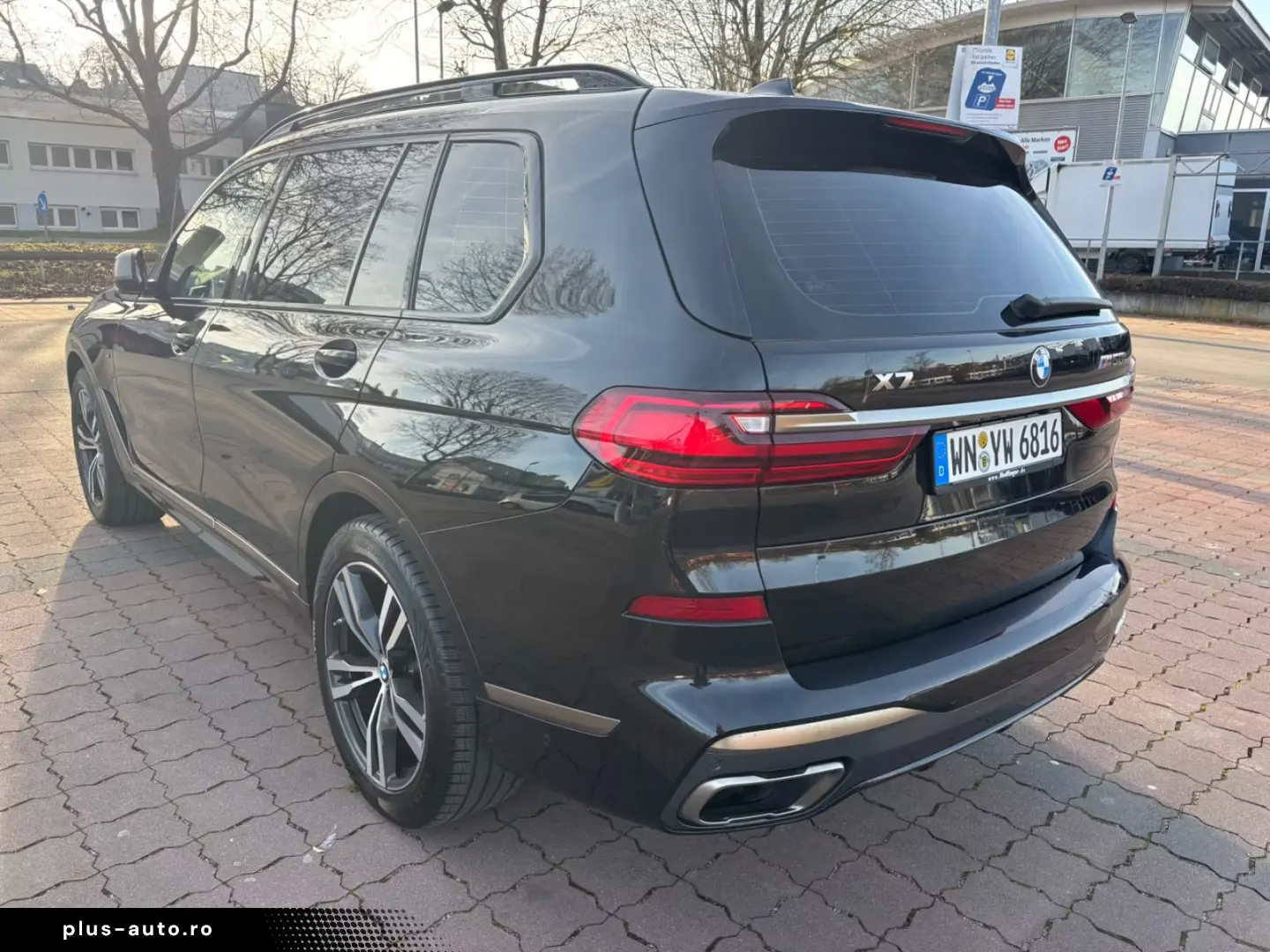 BMW X7 M50