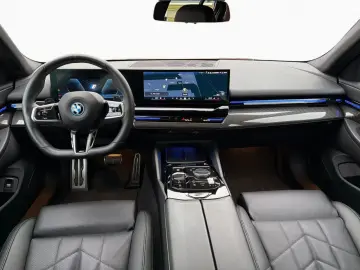 BMW 530 e Lim M SPORT KomSi AdLED AHK