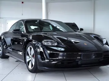 PORSCHE Taycan 4 S HUD BOSE Pano 360 Leder LED