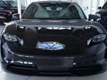 PORSCHE Taycan 4 S HUD BOSE Pano 360 Leder LED