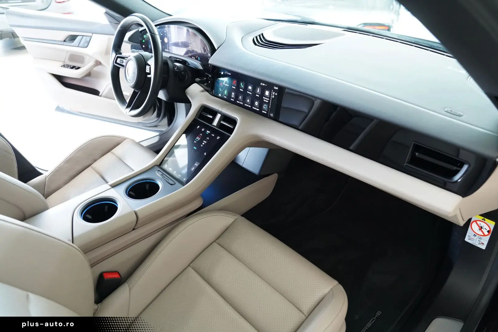 PORSCHE Taycan 4 S HUD BOSE Pano 360 Leder LED