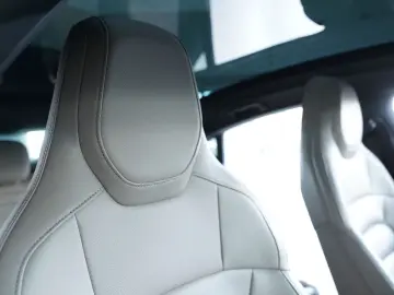 PORSCHE Taycan 4 S HUD BOSE Pano 360 Leder LED