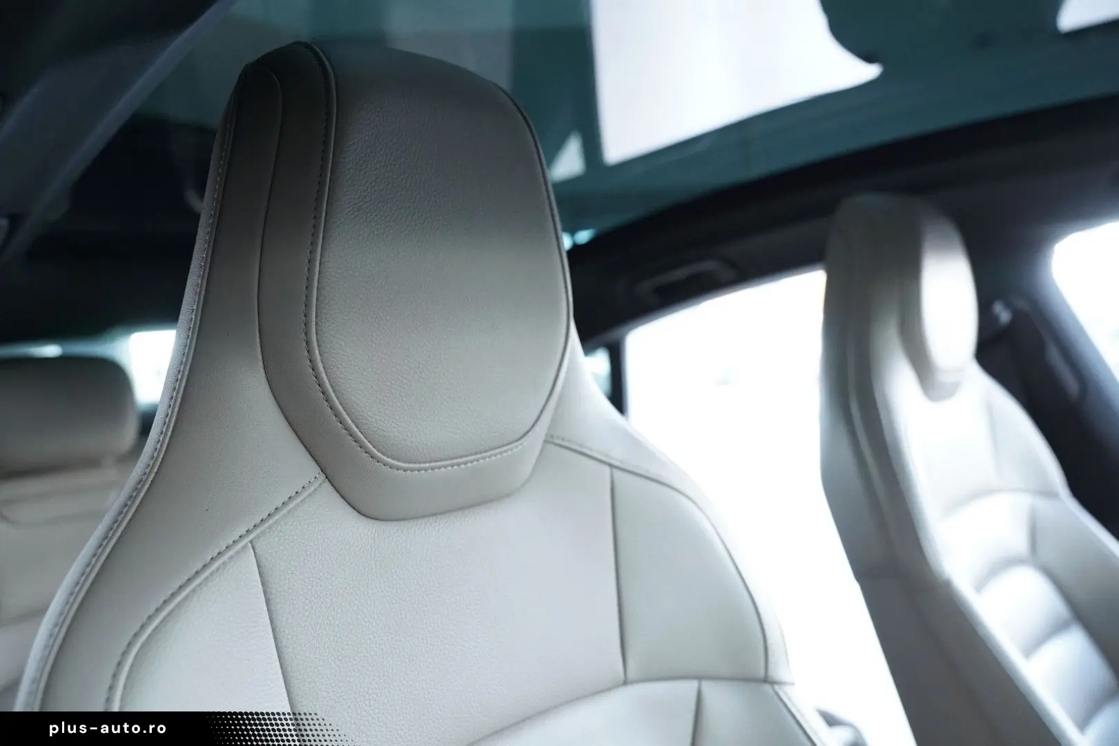 PORSCHE Taycan 4 S HUD BOSE Pano 360 Leder LED