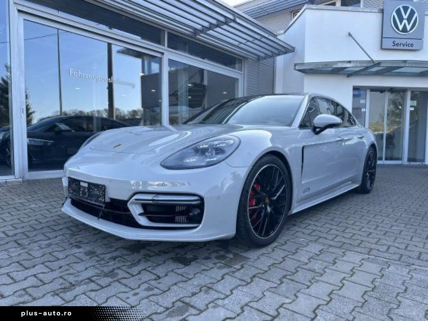 PORSCHE Panamera GTS 4.0  SPORTABGAS PANO HEAD-UP
