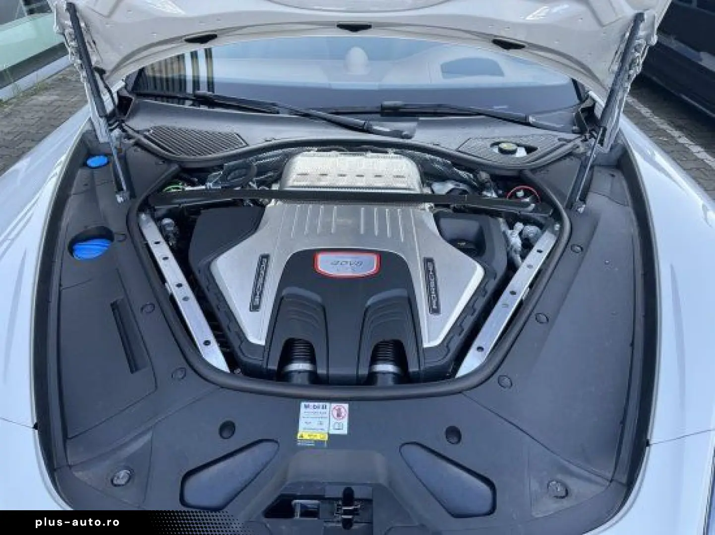 PORSCHE Panamera GTS 4.0  SPORTABGAS PANO HEAD-UP