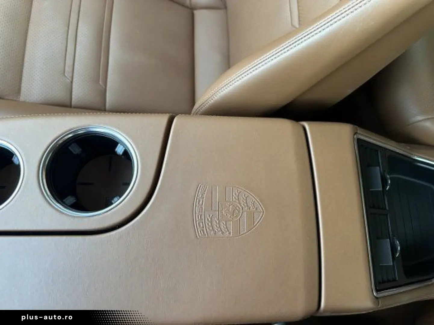 PORSCHE Panamera GTS 4.0  SPORTABGAS PANO HEAD-UP