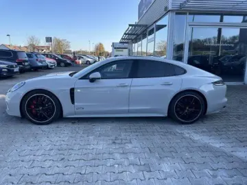 PORSCHE Panamera GTS 4.0  SPORTABGAS PANO HEAD-UP