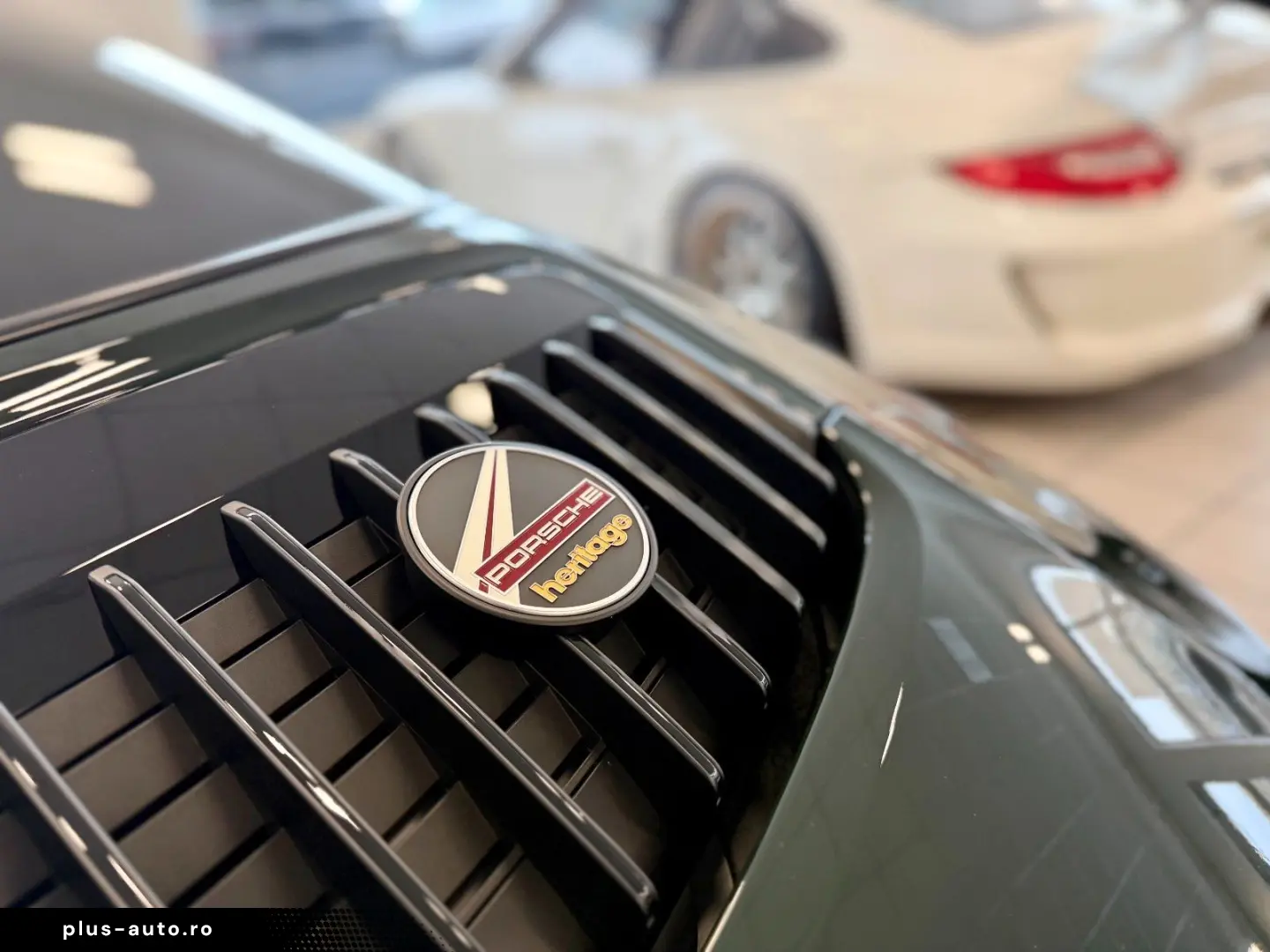 PORSCHE 911 992 Targa 4S Heritage Design Edition PTS