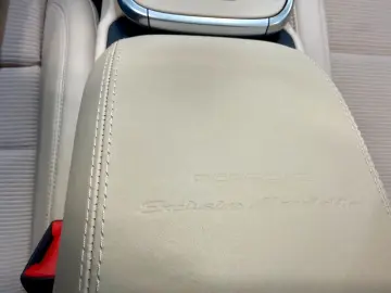 PORSCHE 911 992 Targa 4S Heritage Design Edition PTS