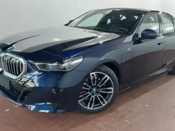 BMW 530 e LIMOUSINE M SPORT SHADOW