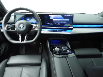 BMW 530 5 Serie Sedan 530e   M-Sportpakket