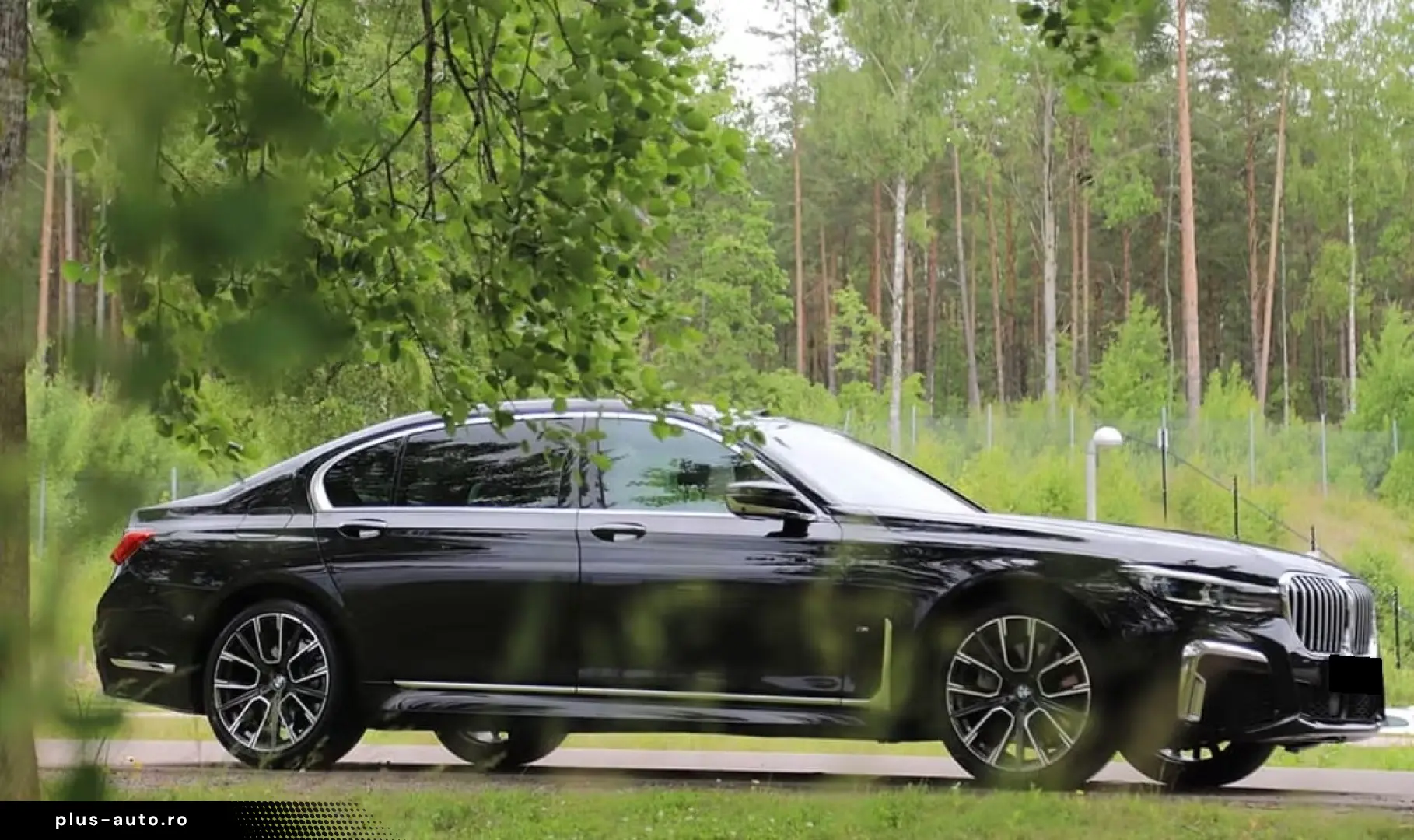 BMW 745 Le xDrive Bowers & Wilkins   Night Vision