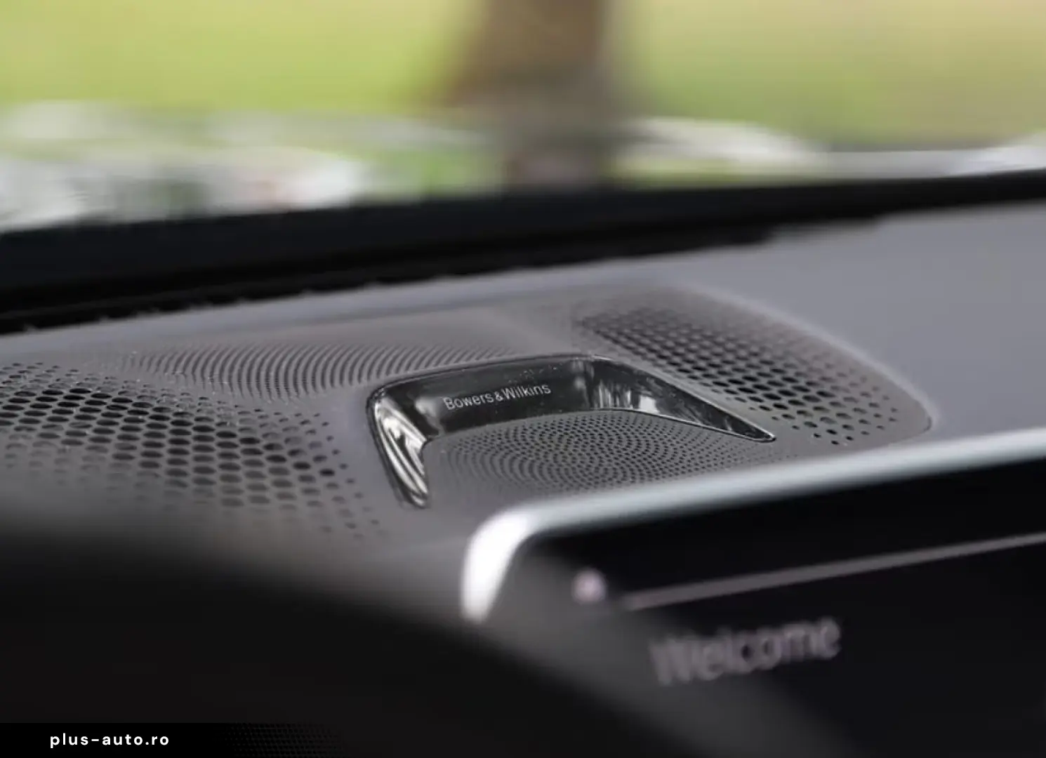 BMW 745 Le xDrive Bowers & Wilkins   Night Vision