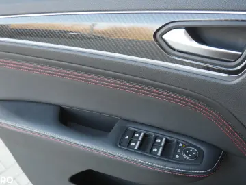 Renault Arkana E-TECH 145 R.S.LINE