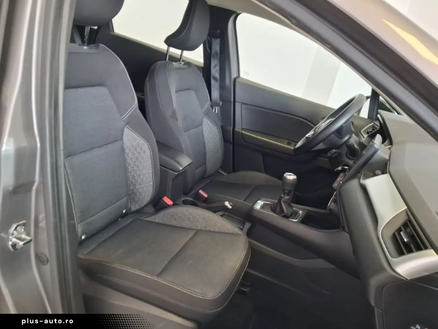 RENAULT CAPTUR 1.3 TCe MHEV 140CP techno