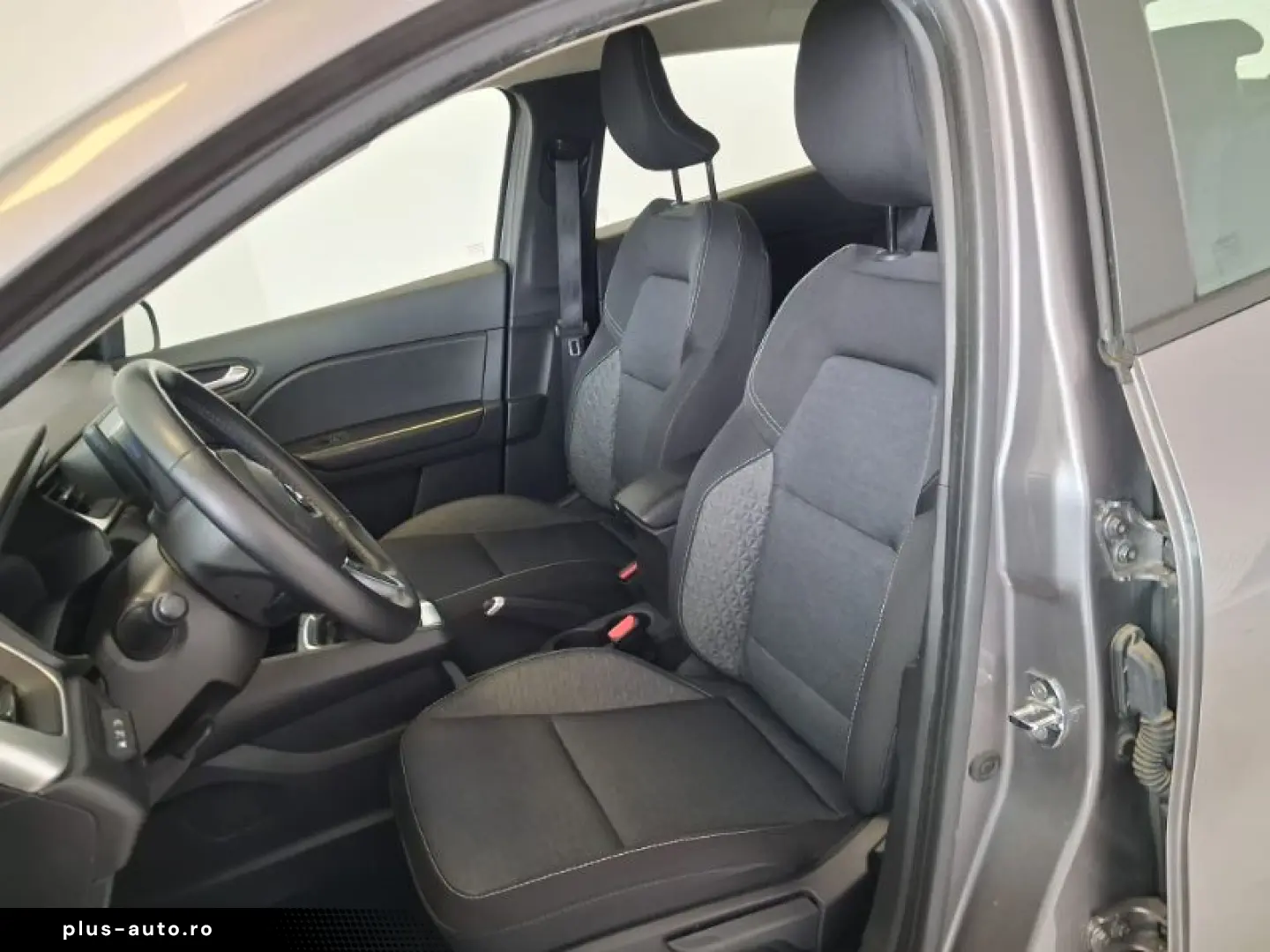 RENAULT CAPTUR 1.3 TCe MHEV 140CP techno