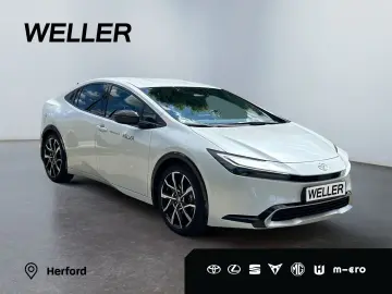 TOYOTA Prius Plug-in Hybrid Executive  Perl.  8-Fach