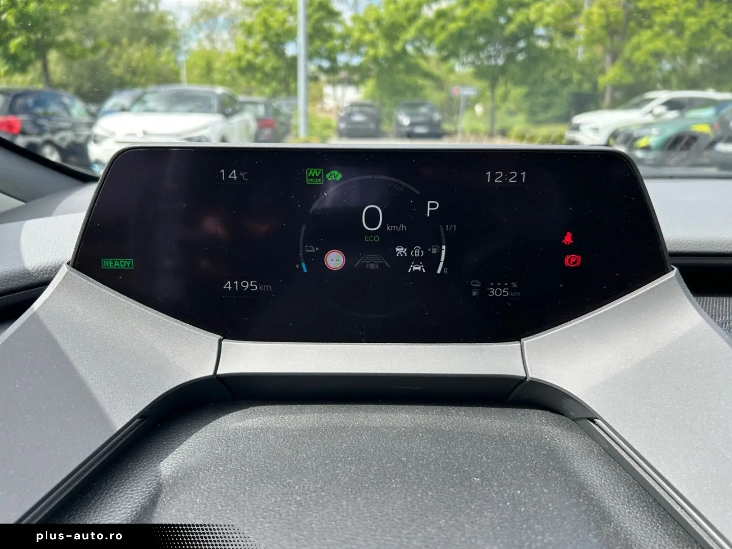 TOYOTA Prius Plug-in Hybrid Executive  Perl.  8-Fach