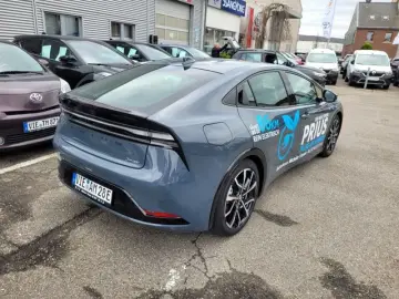 TOYOTA Prius Plug-In 2.0 Hybrid Executive  neues Modell