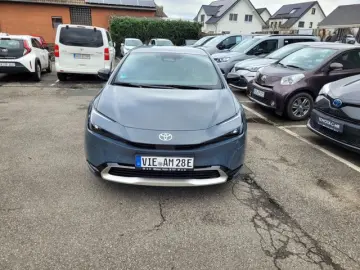 TOYOTA Prius Plug-In 2.0 Hybrid Executive  neues Modell