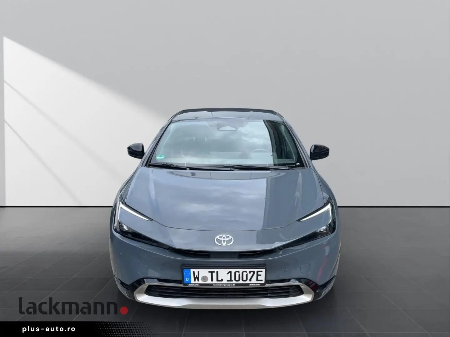 TOYOTA Prius 2.0 Plug-in Hybrid Executive LED Navi
