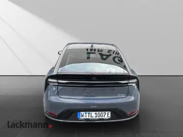 TOYOTA Prius 2.0 Plug-in Hybrid Executive LED Navi