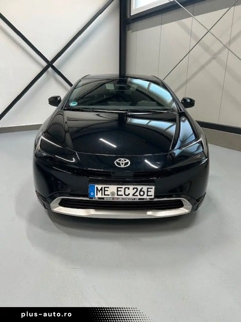 TOYOTA Plug-in Hybrid Advanced  Solar Dach  8-Fach Rad