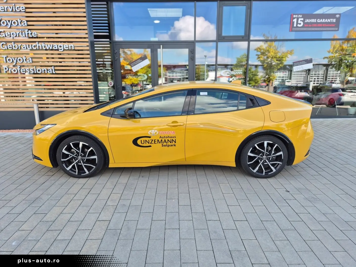 TOYOTA Prius Plug-In Hybrid Exe.  Navi  Sitzheizung