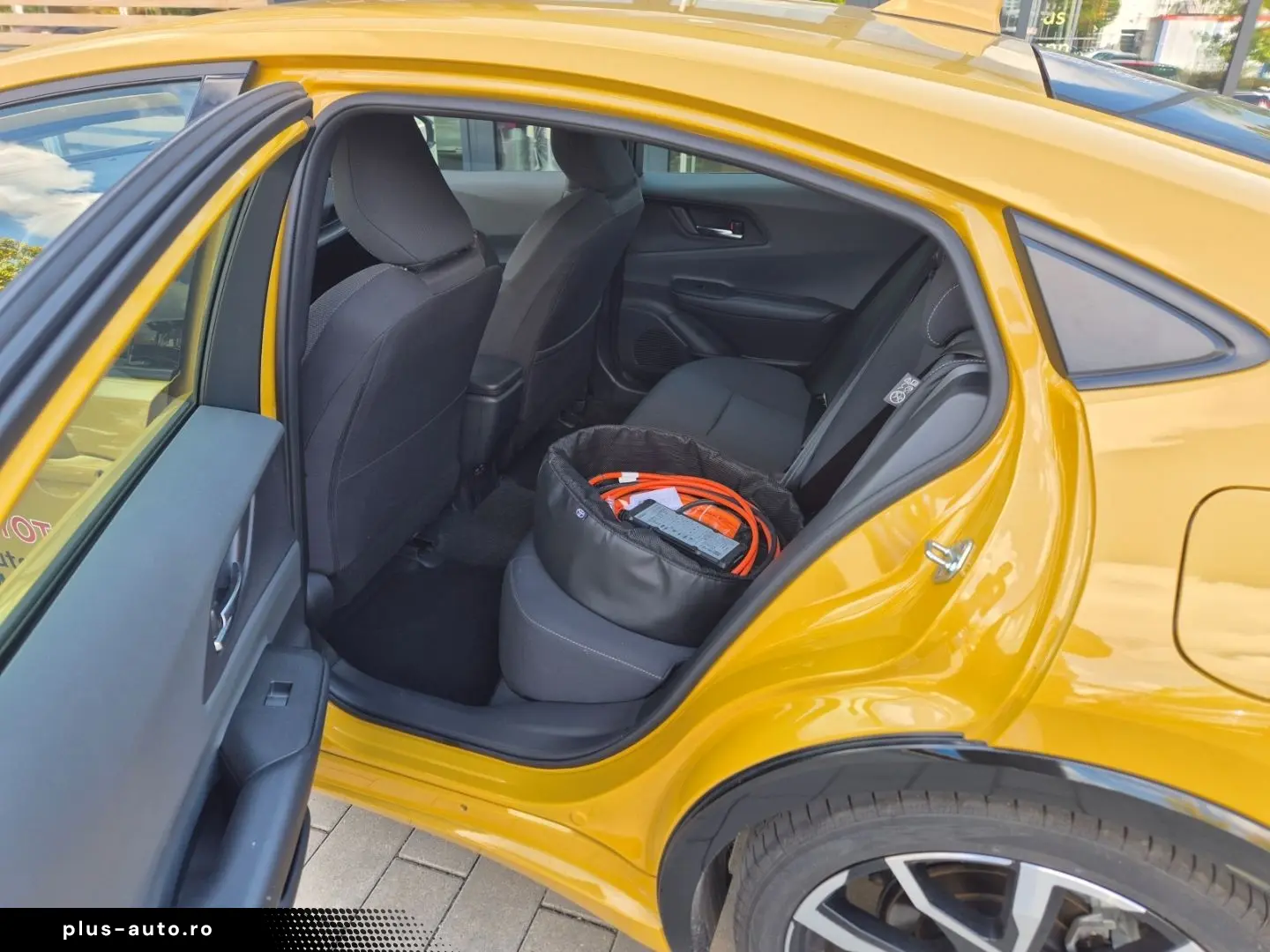 TOYOTA Prius Plug-In Hybrid Exe.  Navi  Sitzheizung