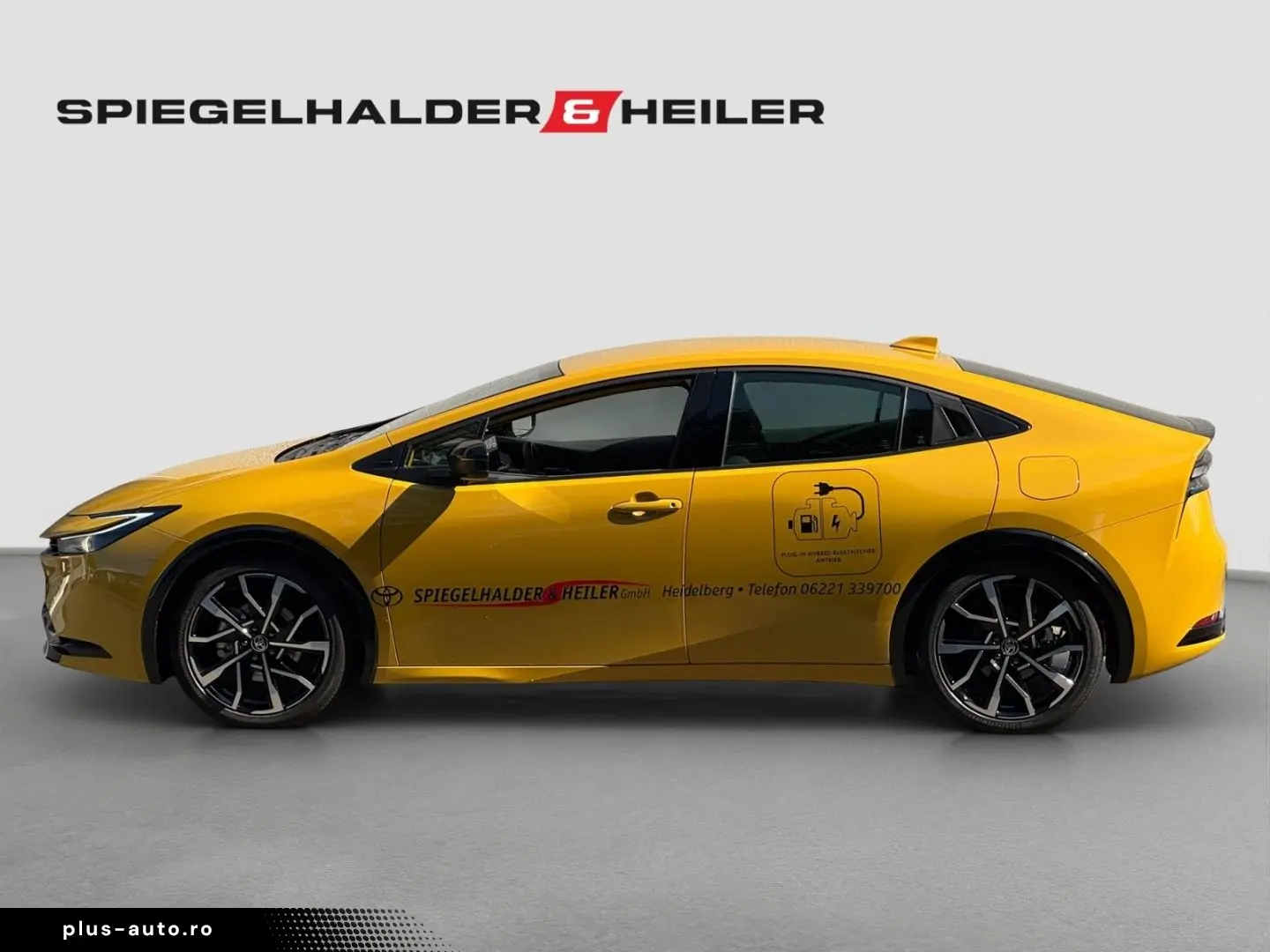 TOYOTA Prius Plug-in Executive 2.0 EU6d Plugin Hybrid 2