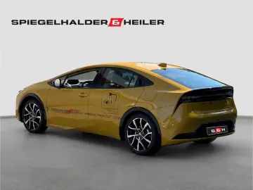 TOYOTA Prius Plug-in Executive 2.0 EU6d Plugin Hybrid 2