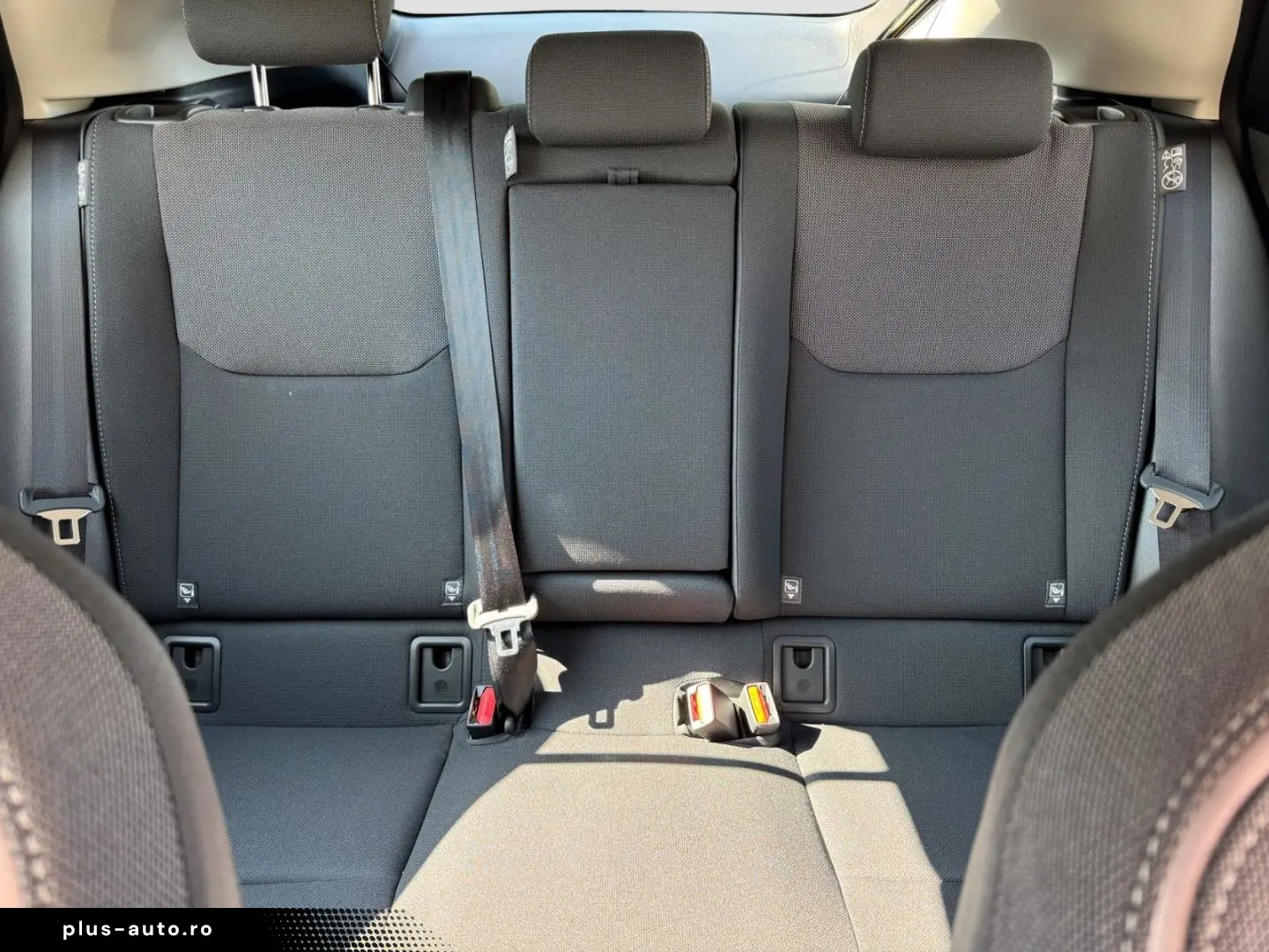 TOYOTA Prius Plug-in Executive 2.0 EU6d Plugin Hybrid 2