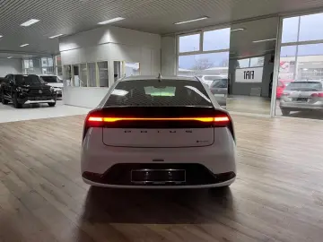 TOYOTA Prius Plug-in Hybrid Executive