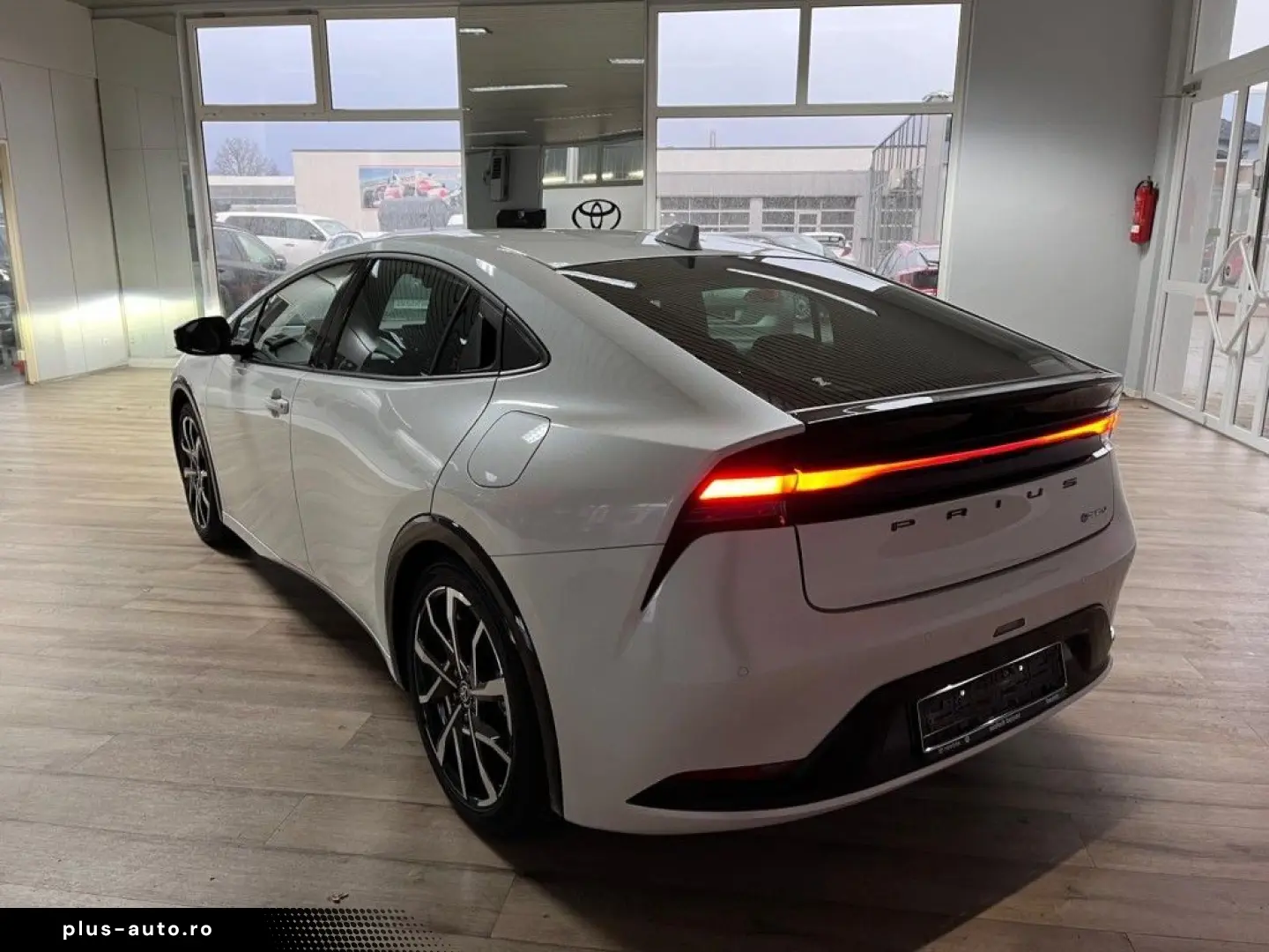 TOYOTA Prius Plug-in Hybrid Executive