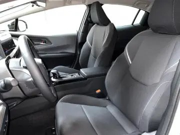 TOYOTA Prius Plug-in Hybrid Executive