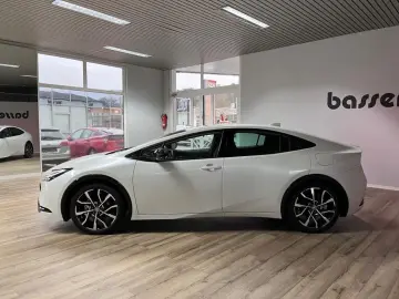 TOYOTA Prius Plug-in Hybrid Executive