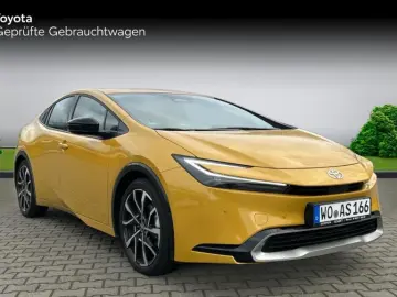 TOYOTA Prius Plug-in Hybrid Executive